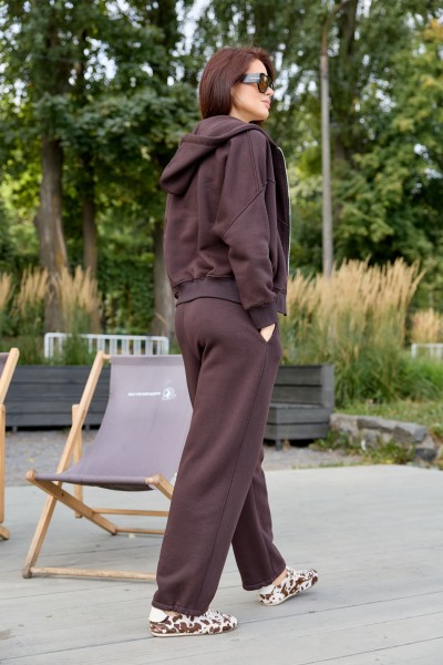 Жіночий oversize костюм на блискавці з начосом, коричневий (М239.4)