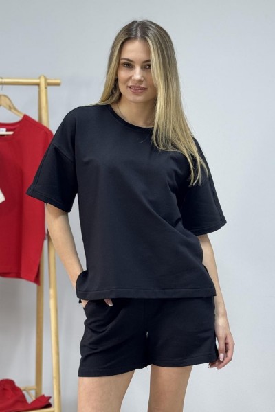 Костюм жіночий літній з шортами та футболкою чорний (М160)