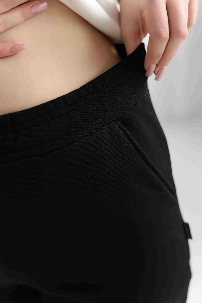 Женские брюки прямой крой из трикотажа, чорный (М0121.3)